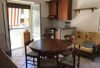 Rexer-Roma-Affittasi-appartamento-zona-Castel-Giubileo-Roma-Nord-primo-piano-di-circa-mq-Ottime-cond