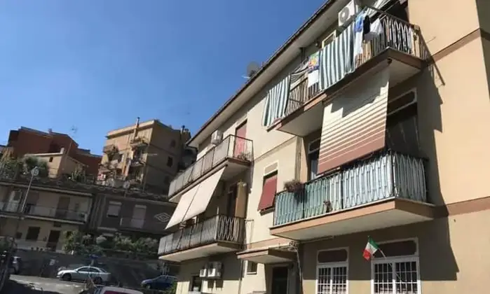 Rexer-Roma-Affittasi-appartamento-zona-Castel-Giubileo-Roma-Nord-primo-piano-di-circa-mq-Ottime-cond