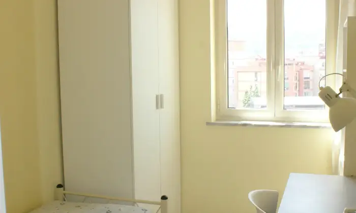 Rexer-Napoli-Stanze-studenti-Fuorigrotta-CAMERA-DA-LETTO