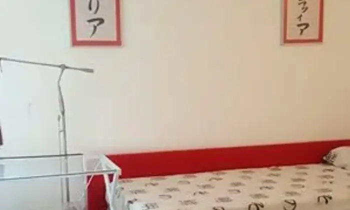 Rexer-Firenze-AFFITTO-SOLO-A-DONNE-LAVORATRICI-FUORI-SEDE-CAMERA-DA-LETTO