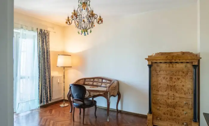 Rexer-Torino-Elegantemente-arredato-SALONE
