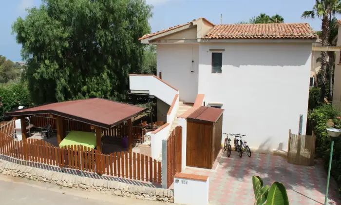 Rexer-Ragusa-Casavacanzekastalia-dentro-Villaggio-Turistico-Athena-Resort-ALTRO