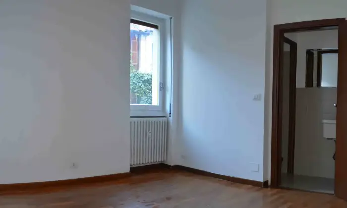 Rexer-Milano-Privato-affitta-locale-servizi-esclusivamente-uso-UFFICIO-m-Viale-Monte-Ceneri-zona-Certosa-ALTRO