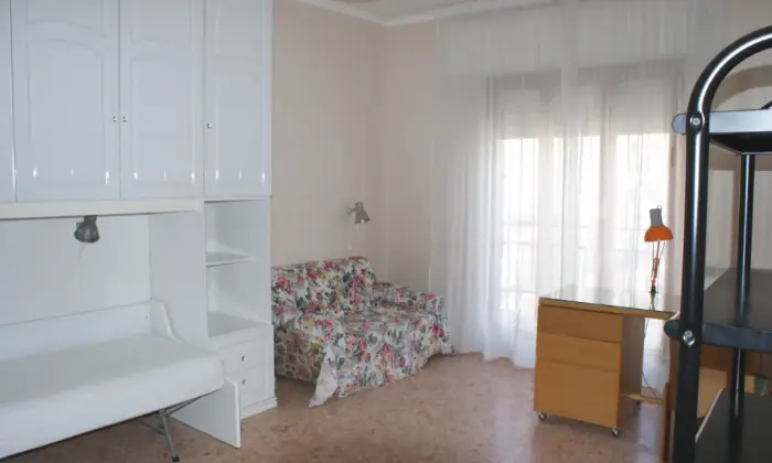 Rexer-Napoli-Camera-singola-Policlinico-CAMERA-DA-LETTO