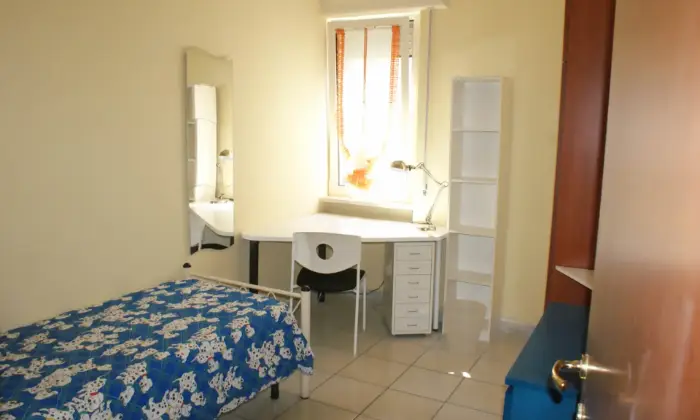 Rexer-Napoli-Camera-singola-Policlinico-CAMERA-DA-LETTO