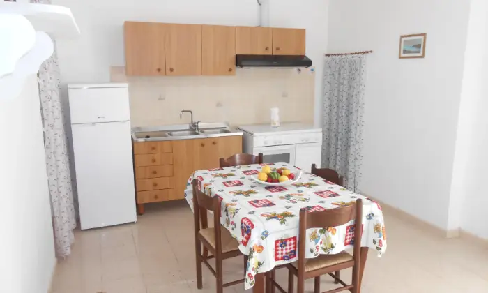 Rexer-Castrignano-del-Capo-CASA-SASHA-nel-centro-di-Santa-Maria-di-Leuca-CUCINA