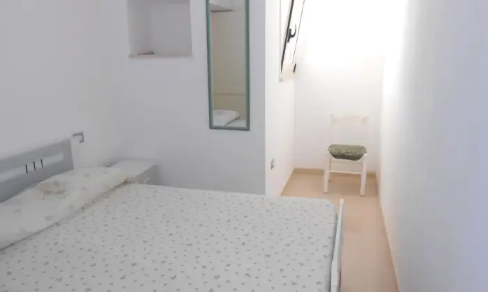 Rexer-Castrignano-del-Capo-CASA-SASHA-nel-centro-di-Santa-Maria-di-Leuca-CAMERA-DA-LETTO