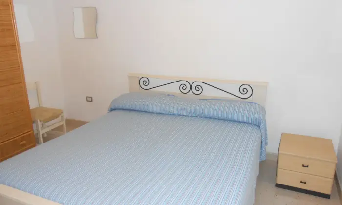 Rexer-Castrignano-del-Capo-CASA-SASHA-nel-centro-di-Santa-Maria-di-Leuca-CAMERA-DA-LETTO