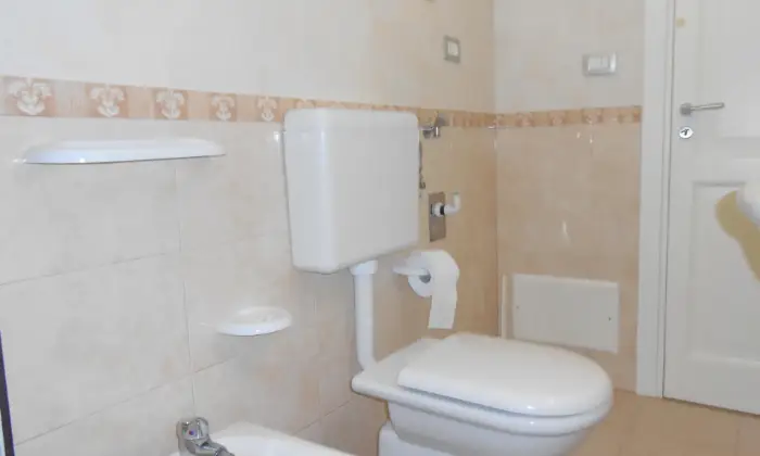 Rexer-Castrignano-del-Capo-CASA-SASHA-nel-centro-di-Santa-Maria-di-Leuca-BAGNO