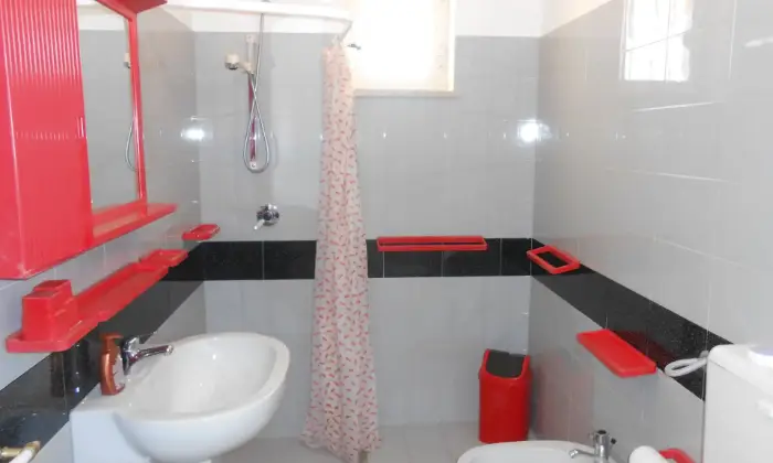 Rexer-Castrignano-del-Capo-CASA-RAFFAELE-a-Santa-Maria-di-Leuca-vicino-il-mare-BAGNO