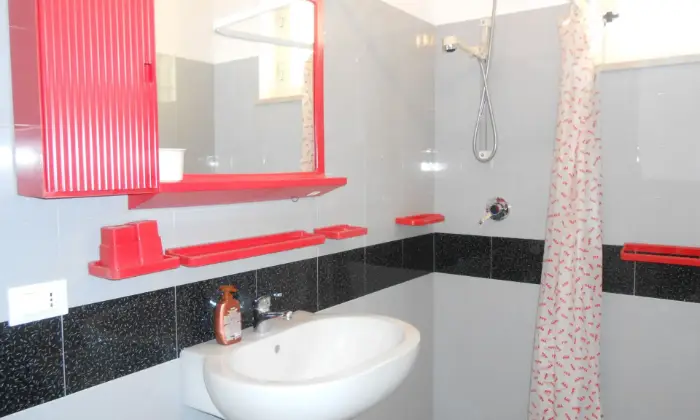Rexer-Castrignano-del-Capo-CASA-RAFFAELE-a-Santa-Maria-di-Leuca-vicino-il-mare-BAGNO