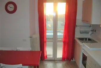 Rexer-Urbino-AFFITTO-CAMERA-SINGOLA-A-RAGAZZA-CAMERA-DA-LETTO