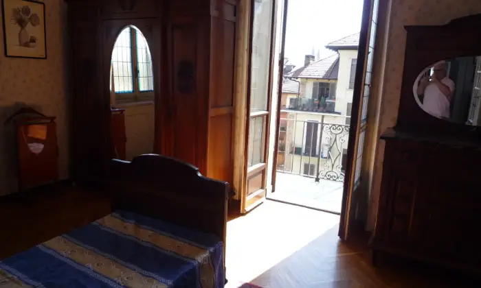 Rexer-TORINO-AFFITTO-ALLOGGIO-CONDIVISO-STUDENTI-UNIVERSITARI-CAMERA-DA-LETTO