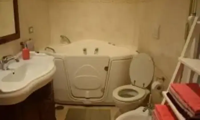 Rexer-Roma-Ultimo-posto-tra-Trastevere-e-Testaccio-BAGNO
