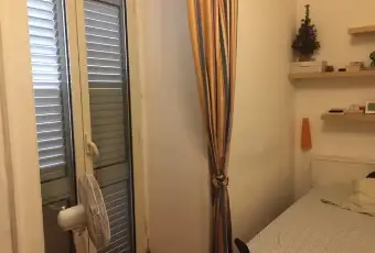 Rexer-Napoli-Camera-con-balcone-via-scarlatti-SALONE