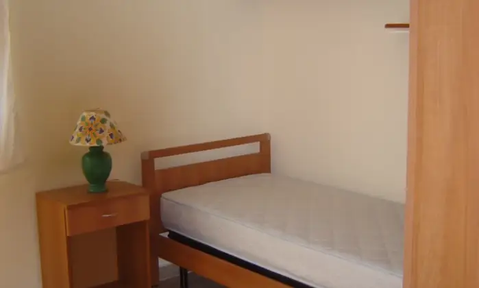 Rexer-Foggia-APPARTAMENTO-A-STUDENTI-CAMERA-DA-LETTO
