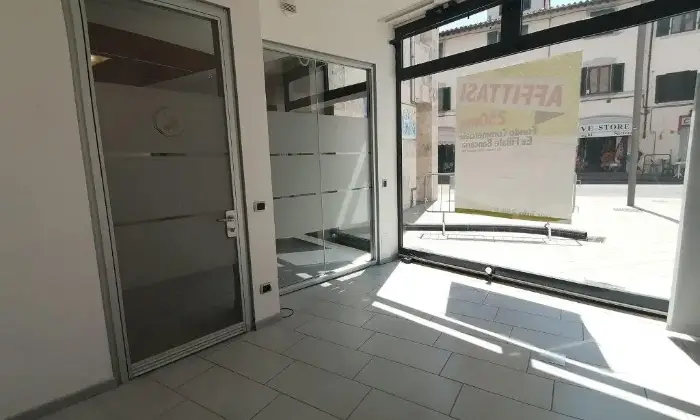 Rexer-Montelupo-Fiorentino-MONTELUPO-Via-CAVERNI-Locazione-immobile-mq-EX-FILiALE-di-BANCA-adatta-ad-uso-UFFICI-STUDI-PRIVATI-ALTRO