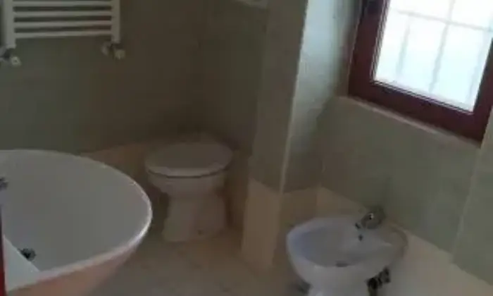 Rexer-Grottaferrata-Affittasi-Piccolo-Attico-BAGNO