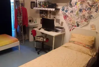 Rexer-Roma-Posti-letto-in-doppia-o-uso-singola-CAMERA-DA-LETTO