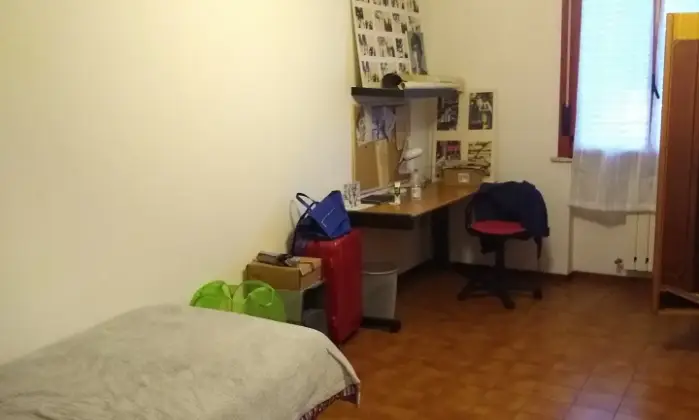 Rexer-Firenze-Stanza-per-studenti-CAMERA-DA-LETTO