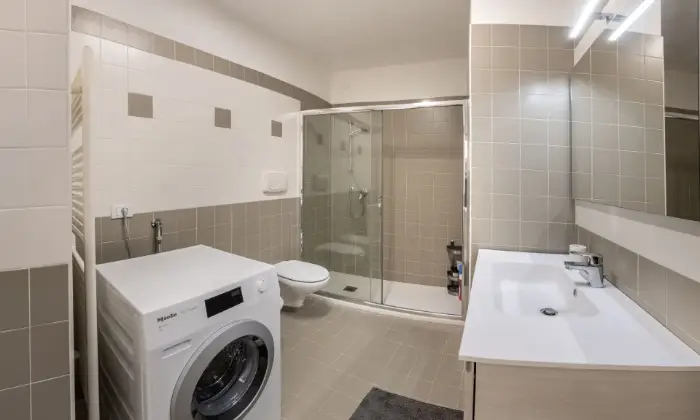 Rexer-Venezia-Affittasi-stanze-in-appartamento-nuovo-BAGNO