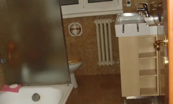 Rexer-Milano-posti-letto-studentesse-LIBERO-SUBITO-BAGNO