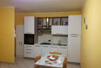 Rexer-Trecate-SI-AFFITTA-STANZA-SINGOLA-in-appartamento-TRILOCALE-CUCINA