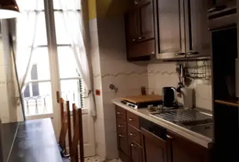 Rexer-Roma-Delizioso-Appartamento-in-Affitto-nel-Cuore-di-Roma-CUCINA