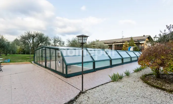 Rexer-Lonato-del-Garda-Villa-vista-lago-con-piscina-e-uliveto-Desenzano-del-Garda-PISCINA