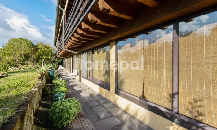 Rexer-Lonato-del-Garda-Villa-vista-lago-con-piscina-e-uliveto-Desenzano-del-Garda-GIARDINO