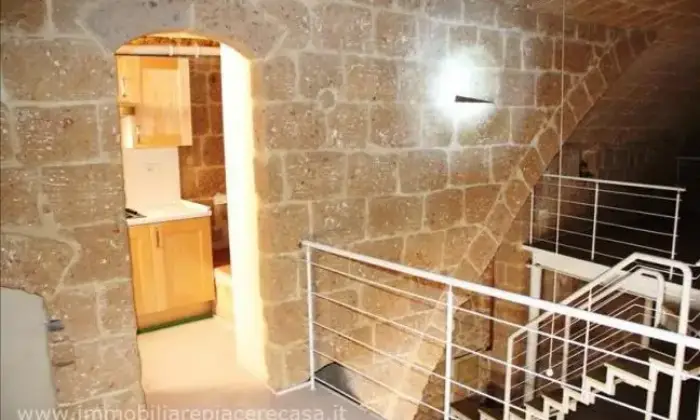 Rexer-Orvieto-Locale-commerciale-centro-storico-Orvieto-ALTRO