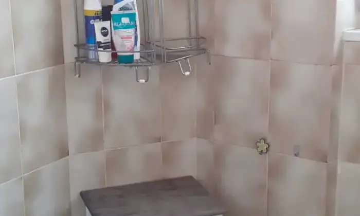 Rexer-Firenze-Stanza-singola-zona-Novoli-BAGNO