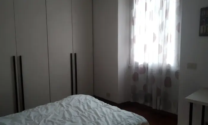 Rexer-Roma-Appartamento-ristrutturato-luminoso-signorile-CAMERA-DA-LETTO