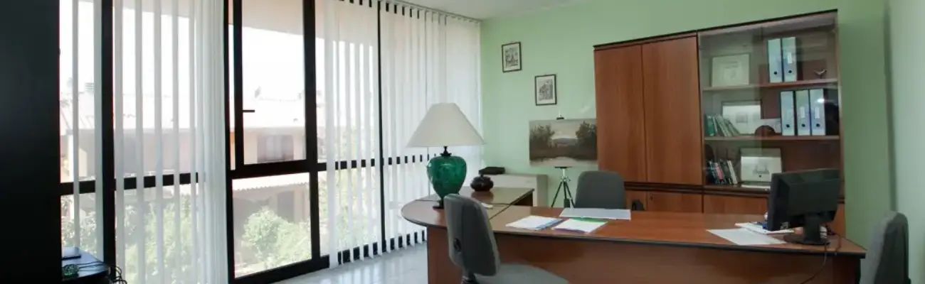 Rexer-Perugia-Ufficio-luminoso-adatto-per-smartworking-Ufficio