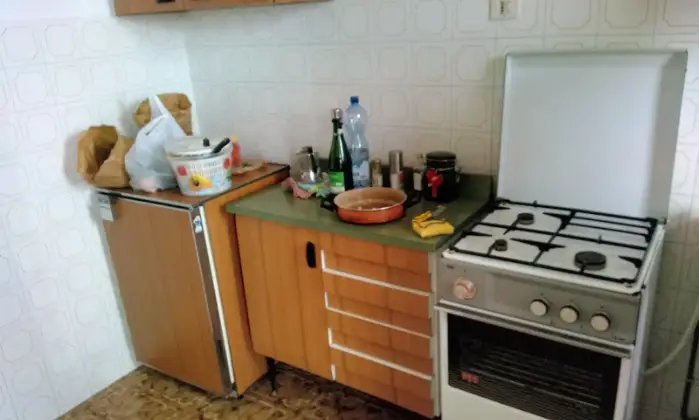 Rexer-Ceriale-Affitto-appto-vacanze-estive-CUCINA
