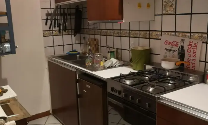 Rexer-Napoli-Accogliente-foresteria-nel-cuore-di-Napoli-CUCINA