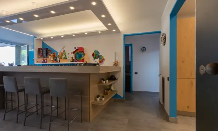 Rexer-Arenzano-Grande-appartamento-sul-mare-CUCINA
