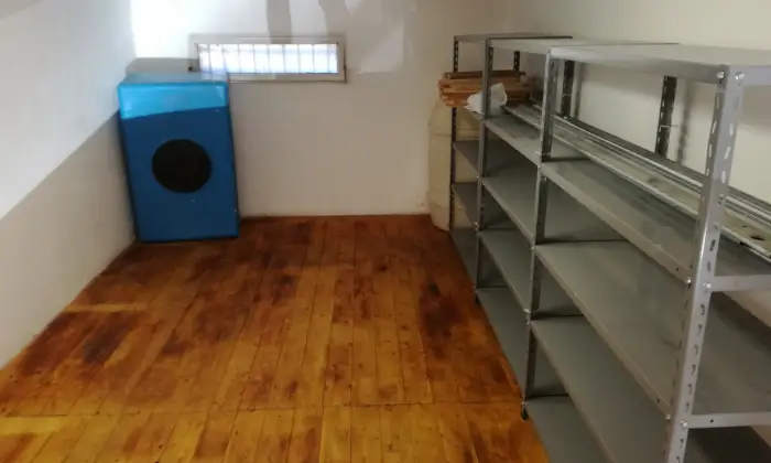 Rexer-Palermo-Magazzino-zona-Catasto-GARAGE