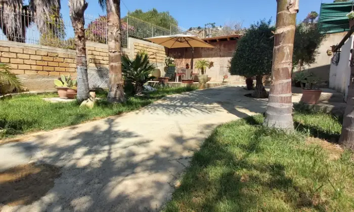 Rexer-Agrigento-LUMINOSO-IMMOBILE-GIARDINO