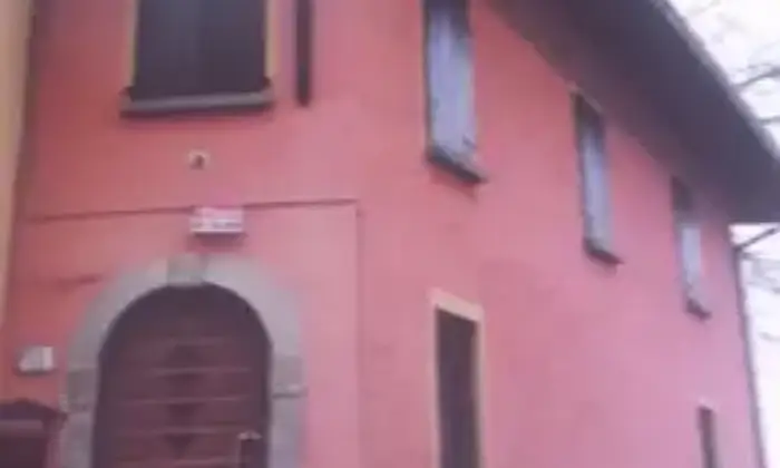 Rexer-Pertica-Alta-Trilocale-in-vendita-in-strada-Provinciale-ALTRO