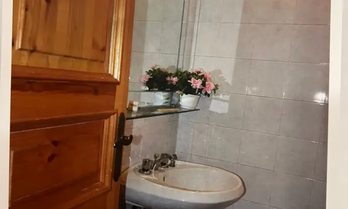 Rexer-Lucoli-Attico-in-Prato-Lonaro-Lucoli-BAGNO