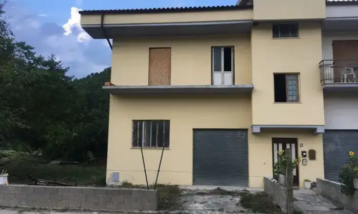 Rexer-Fiuminata-Terratetto-Terracielo-in-Vendita-in-Zona-Artigianale-a-Fiuminata-ALTRO
