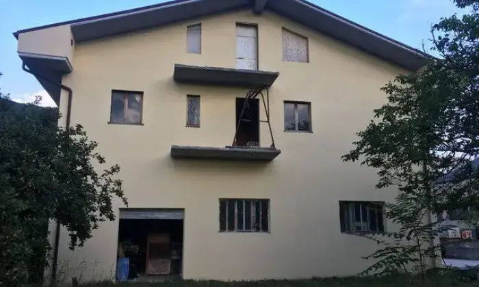 Rexer-Fiuminata-Terratetto-Terracielo-in-Vendita-in-Zona-Artigianale-a-Fiuminata-ALTRO