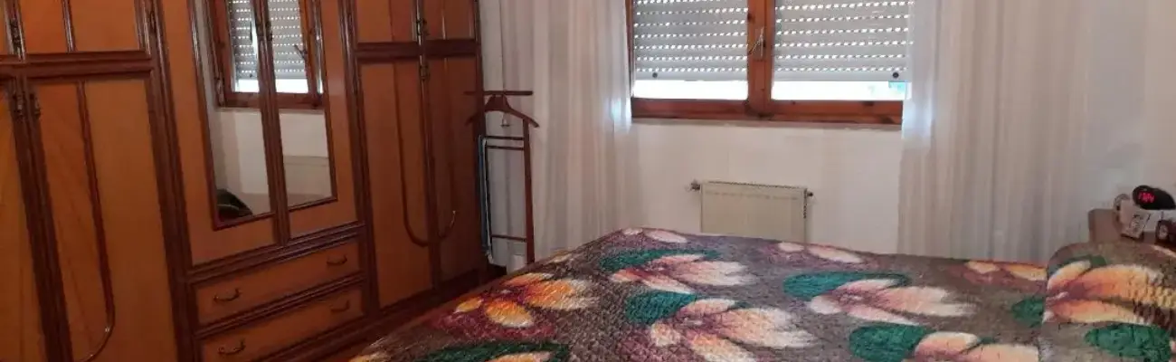 Rexer-Terni-Cercasi-coinquilino-o-coinquilina-CAMERA-DA-LETTO