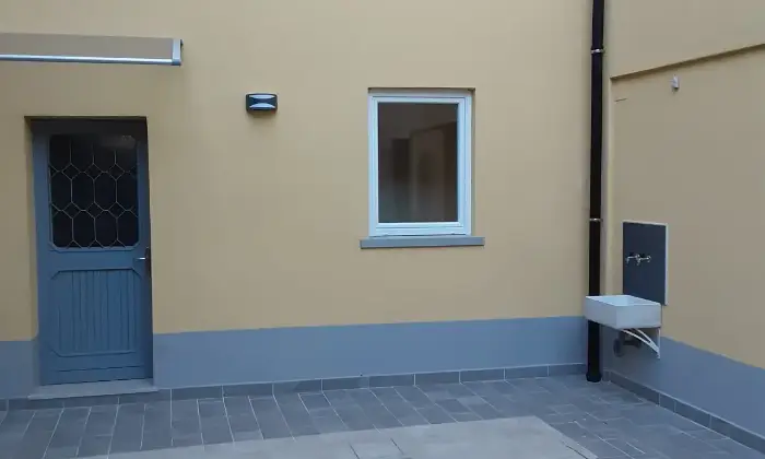 Rexer-Carpi-AFFITASI-MINI-APPARTAMENTO-ARREDATO-CORTILE-INTERNO