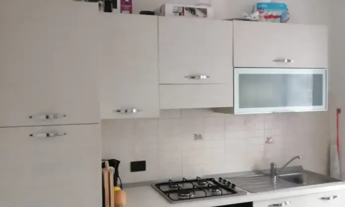 Rexer-Pavia-Nuovo-completamente-arredato-mobili-nuovi-con-box-CUCINA