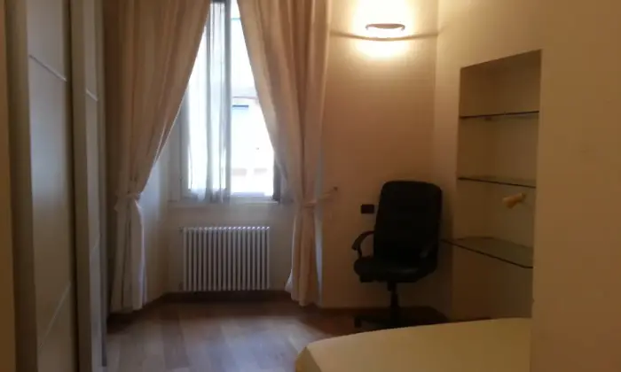 Rexer-Milano-APPARTAMENTO-VIA-MAURIZIO-QUADRIO-CAMERA-DA-LETTO