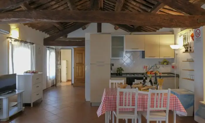 Rexer-Poggio-Renatico-Affitti-brevi-a-Poggio-Renatico-siamo-a-Coronella-CUCINA