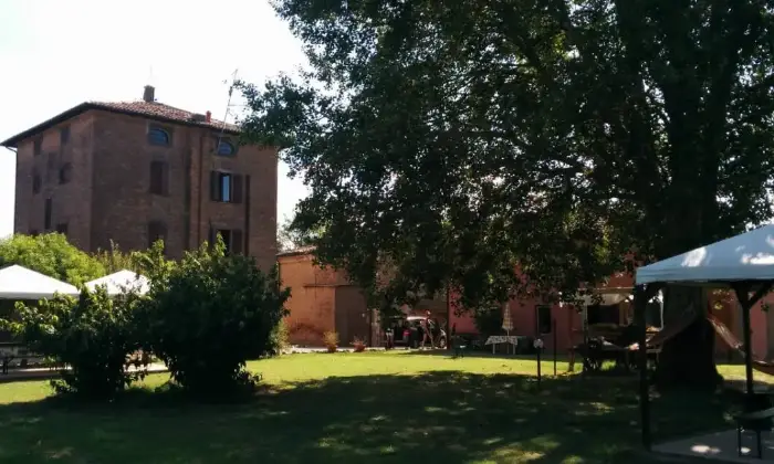Rexer-Poggio-Renatico-Affitti-brevi-a-Poggio-Renatico-siamo-a-Coronella-GIARDINO