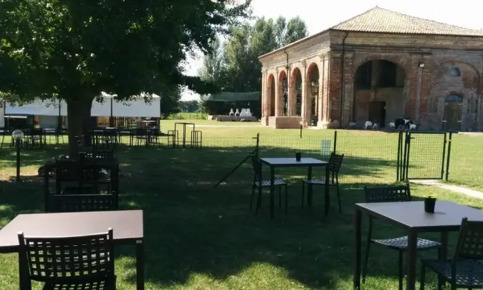 Rexer-Poggio-Renatico-Affitti-brevi-a-Poggio-Renatico-siamo-a-Coronella-GIARDINO